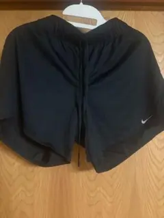 値下げ中！Nike DRI-FIT ブラックショーツ Mサイズ