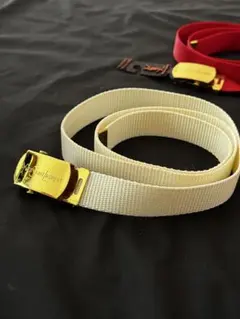 Yves Saint Laurent ベルト ホワイト　ゴールドバックルのサムネイル
