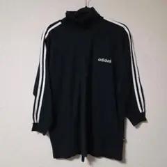 adidas　アディダス　韓国製　タートルネック　メンズ 目安Mサイズ　黒　ロゴ