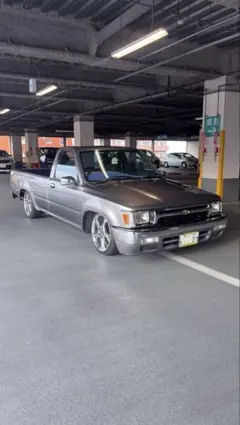 90ハイラックス 左ハン US並行 プロフィールから飛びもう1つの方ご覧 