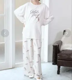 ジェラートピケ　シーズー　上下セット　長袖　パジャマ　ルームウェア　白