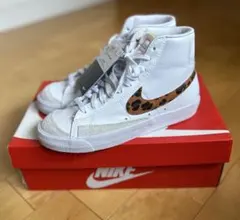 【新品未使用】NIKEホワイト レオパード柄 ハイカットスニーカー