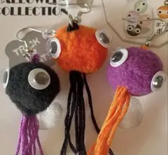 ハンドメイド　ハロウィンデザイン　ポンポンボール　イヤリング　3点セット