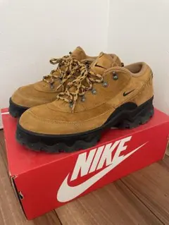 Nike LAHAR LOW ラハール ロー