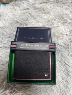 TOMMY HILFIGER 二つ折り財布 コインパース付き