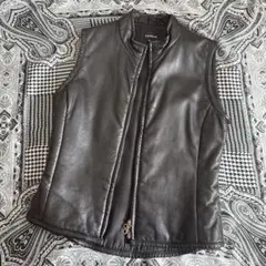 KOOKAI本革　ブラックレザー　ベストジャケットフランスサイズ36