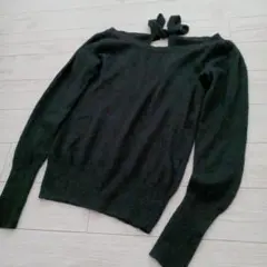 Item thumbnail for item 07690671-946e-4528-b566-3e2743ee5ee4