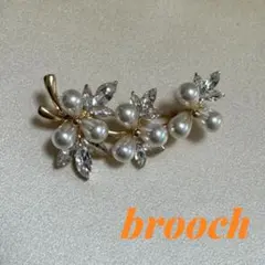 ブローチ ゴールド パール ビジュー 入園 入学 結婚式 セレモニー 新品