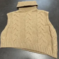 ZARA ベージュ クロップドデザインコード ニットベスト M