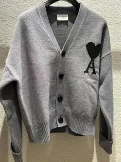 グレー カーディガン