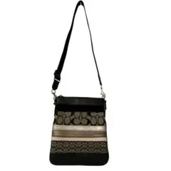 コーチ　COACH ショルダーバッグ シグネチャーパッチワーク