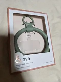 スマホ ハンドストラップ　レザーリング　グリーン &me　ELECOM　726