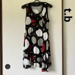 t.b ノースリーブ　ドット　デザイン　ワンピースのサムネイル