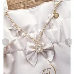 Maison de FLEUR ビジューリボンパールバッグチャームのサムネイル