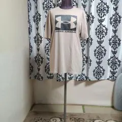 UNDER ARMOUR ベージュ Tシャツ