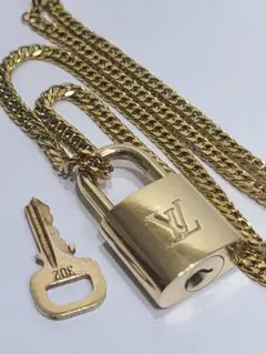 d*様 正規品　LOUISVUITTON　パドロック　カデナ＆キー