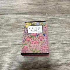 GUCCI FLORA ゴージャス ガーデニア サンプル 1.5mlのサムネイル