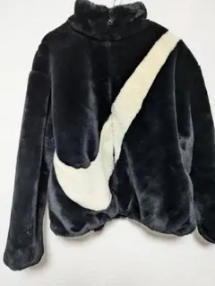 NIKE Faux Fur Jacketフェイクファージャケット S - メルカリ