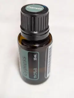 doTERRA　ドテラ　エッセンシャルオイル　サイプレス15mlのサムネイル