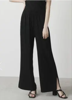 美品⭐︎アズールバイマウジー　黒　サイドスリットパンツ Sサイズ