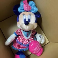 東京ディズニーランド　ミニー　パルパルーザ　ぬいぐるみ　新品