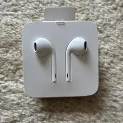 iPhone 純正　Lightning接続 有線イヤホン ホワイト