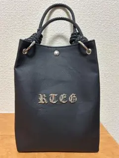 KRY closeing スタッズ付きレザーリュック - メルカリ