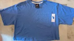 Nikeです。 青 クロップドTシャツ Mサイズ