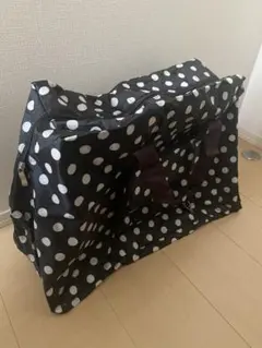 折りたたみトラベルバッグ