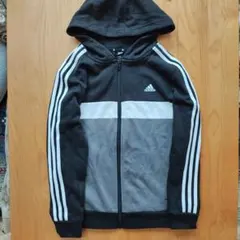 adidas フード付きジャージ 160サイズ
