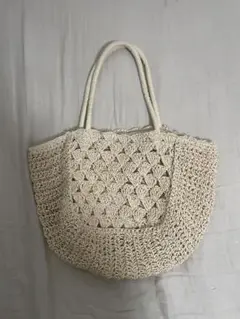 アイボリー かごバッグ 編み込みデザイン