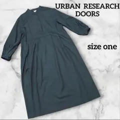 極美品 URBAN RESEARCH DOORS バルーンスリーブワンピース 黒