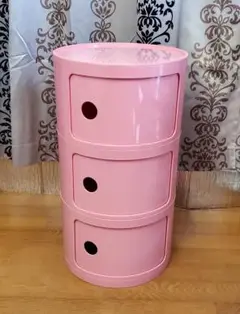 スチールキャビネット
