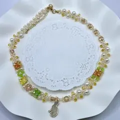 ビーズのネックレス