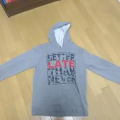 グレー フード付き パーカー BETTER LATE THAN NEVER