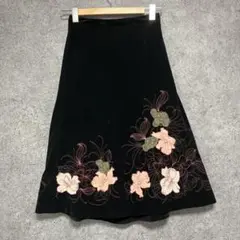 LAURA ASHLEY ベルベット刺繍スカート ブラック