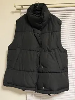 即購入⭕️ブラックダウンベスト サイズF