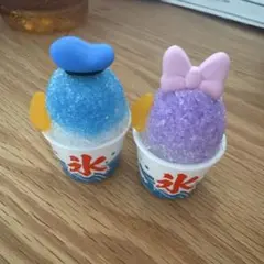 新作ディズニーストア　かき氷　ドナルド デイジー キーチェーン