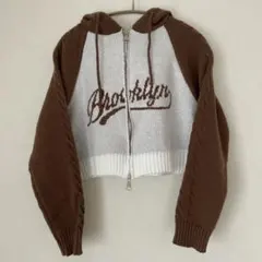 美品　ニット　パーカー　フリーサイズ