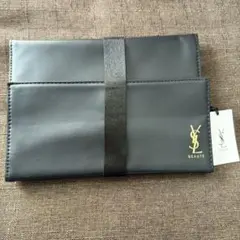 YSL BEAUTE ブラックポーチ A5サイズ　オーガナイザー
