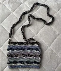 ショルダーバッグ　ポシェット　ハンドメイド　かぎ編み