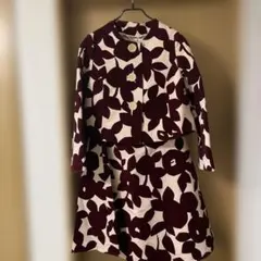 花柄ジャケットとスカートのセット