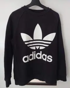 古着 adidas アディダス ビックロゴ ブラック スウエット Mサイズ