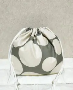 お弁当袋　ポルカドット柄　ハンドメイド
