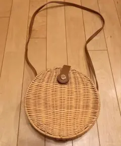 zara besic ラタン 円形 かごバッグ