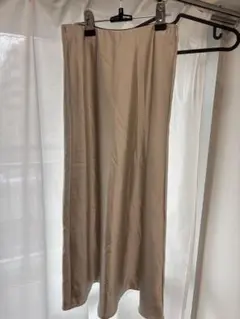 ベージュ タイトスカート