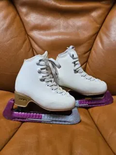 Item thumbnail for item dd4dc99e-b793-4c72-8598-be17e74270ff