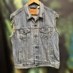 Levi