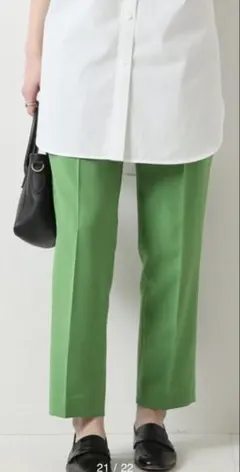 スピックアンドスパン　ツイルテーパードパンツ　グリーン