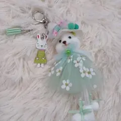 花柄ドレスのウサギ人形